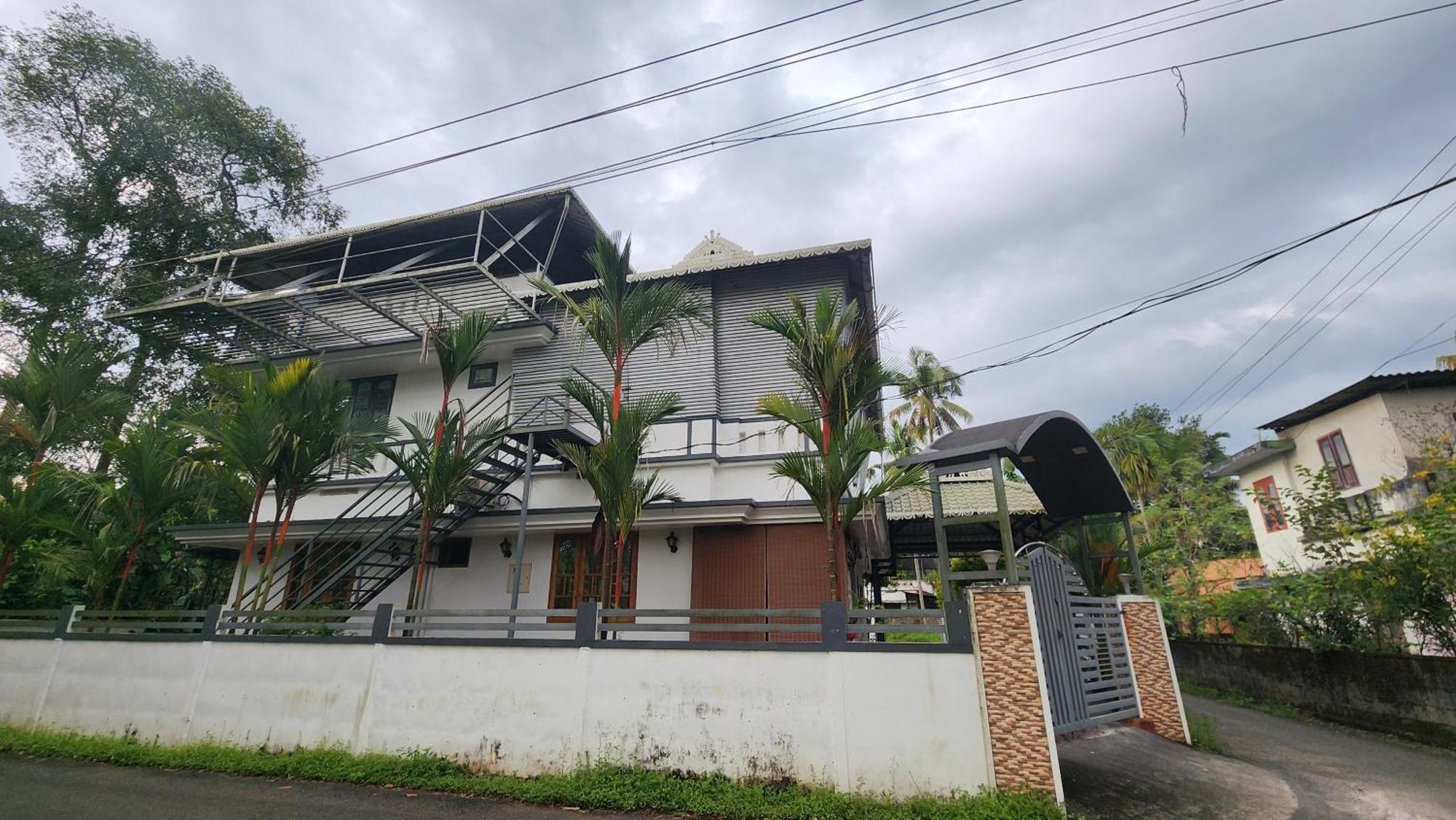 Ebs Guest House Nedumbassery Exterior photo